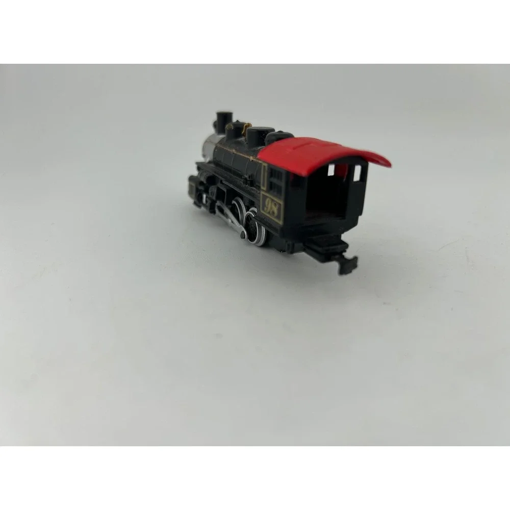 Maisto Model Train Engine‎ Black Red 98